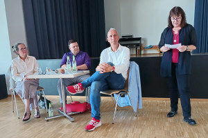 Claudia Hälter bei der Begrüßung