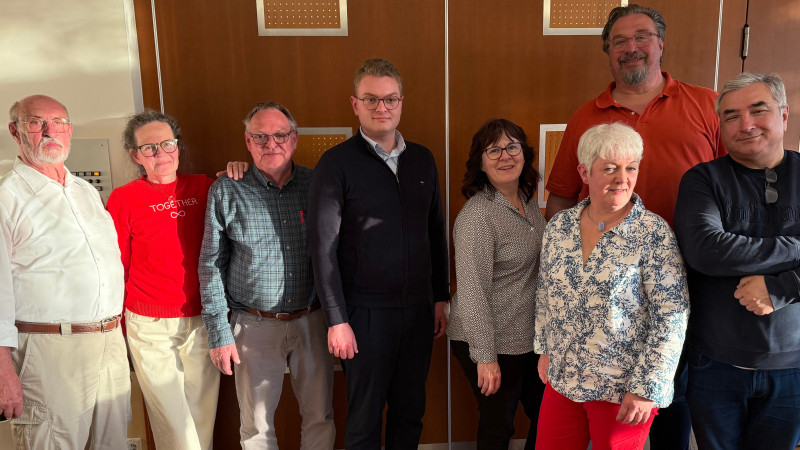 Richard Zilch, Maja Doll, Klaus Ehrhardt, Gabriel Tollkühn, Claudia Hälter, Antje Burg, Claudio Cziesla, Bahattin Kocaman. Von links nach rechts
